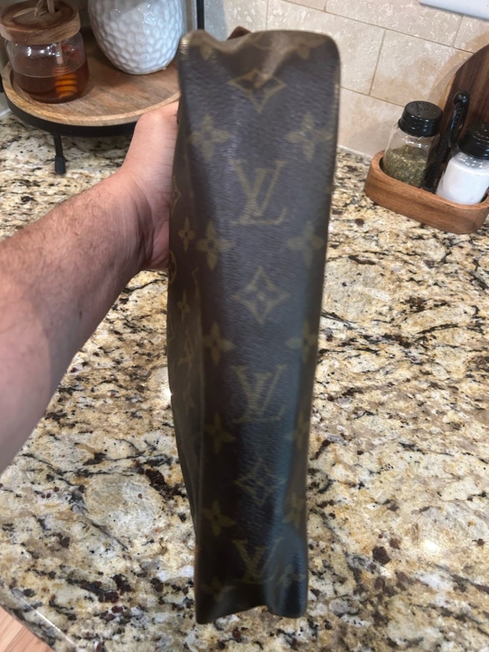 Louis Vuitton mono clutch with coa - Picture 5 of 12